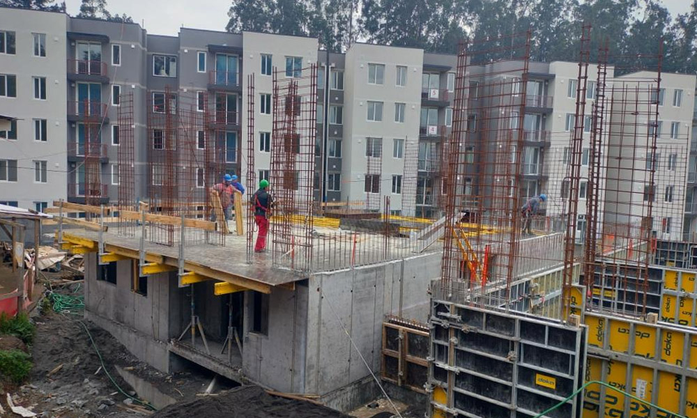 Obra de Edificios de Mediana Altura